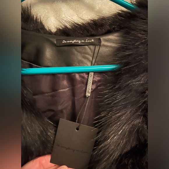 NWT Striped Fur Vest - Picture 4 of 5